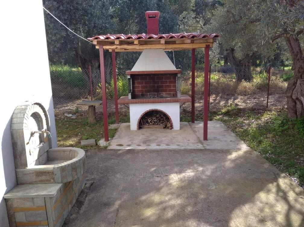 The Small House In The Olive Grove Lefokastro Exterior photo
